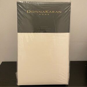 Donna Karan Silk Indulgence Queen Fitted Sheet